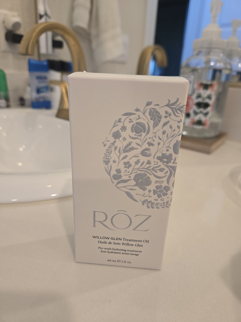RŌZ Willow Glen Treatment Oil - White & Silver Packaging